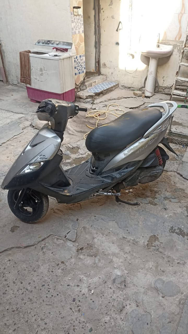 سلام عليكم دراجه ثعلب للبيع دراجه شغاله نكره تخبل مفتوحه مره مكينه خير من الله دراجه حلوه و ما عايزه شي كامله مكمله سعرهه 600 و بيها مجال مكانهه بغداد الحريه الثانيه الشراي يتصل وميكون خاطره اله طيب ***********
