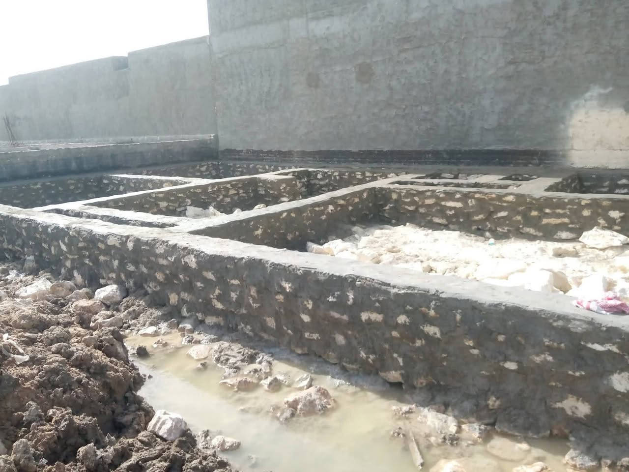 شغل حجر حسب الطلب باشراف البناء علي ال مري اتصال على رقم ***********
