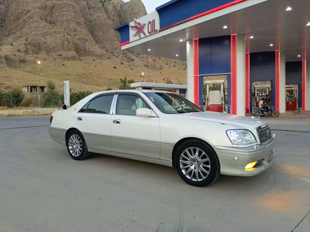 بەناوی خوای گەورە
شتی نمونە و دانسقەیی لۆک
مەلیکەکڕاون (مــــووس)مــۆزی
مۆدێل 2003 
کۆد و بارکۆدی بەناوی خۆم
تەنها شوێن مووسی بۆیاخە
مەکینەدیفۆری بچوکD4.171
120KM ڕۆیشتوە
دوودووگمە
پەردە
ناوزەرد
برێکی بەستراوە
لایت و بەگ لایت کڕیستاڵ 
تەعدید سورعە
چوارکوشین کارەبای 
ئاوێنەشەفت 
چوارجام ئۆتۆ
تەبریدساردووگەرم
شاشەئایپات
چوار تایە و ویلی لۆک
کامل ئەدەواتی ناو سندووق
بێ چاڵوشوخت
لەدەعامی بۆدەعامی هەمووگیانی بەشەرت.
لە ڕانیەم 
ژ.م. ***********
ڕێزودەست خۆشیم بۆئەدمینانی پەیج❤❤
