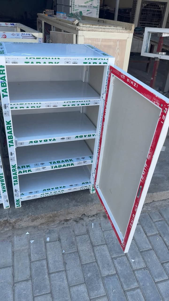 توفرت جزامات وكنتور  وحسب الطلب والقياس متوفر 
 توصيل مجاناً✅
تصليح كاونترات✅
تبديل ألوان كاونترات ✅
بغداد الحسينيه مقابل السوق الاول 
 ***********حسين
