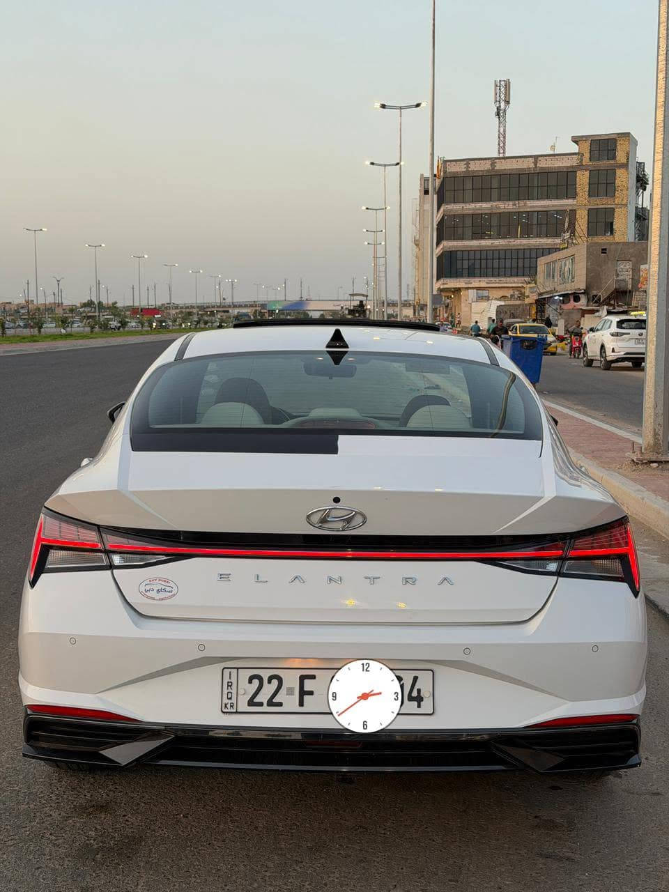 يااللة سلام عليكم وينه الي يدور جديد ومكفول
النترا موديل 2023  خليجي
 مكفولة (كفالة عامة من صبغ وضربة وتبديل وبارد وفتح ودعاميات كفالة) 
وكاله مجانيه بسم شركه وكاله تحويل مجاني فول مواصفات فتحه بصمه تشغيل عن بعد داخل بيجي ترحيب عند القتراب تبريد خلفي ثلج بصمتين بيها وليس وحده تايرات الشركه بيها  سيارة جديدة جدآ  الآن ماشية 42 سيارة مكينة 1600دوش سبير مانازل كتلوك شركة سيارة احلى من صور بهواي
السعر 165 ورقه وخادم الطيبين
العنوان بصره المعقل
***********

