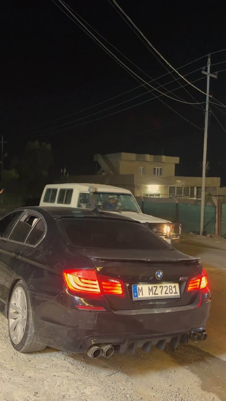 2011 مەکینە 530i نۆزل کورت مەرغوب نەکراوەتەوە ، مەنەفێست ابراهیم خلیل ئەصلی پاکانەی بۆ کراوە غەرامەی بەشەرت ، سبوغ ٣ پارجە بئ دەخیلی سبوخی عراقی نیە سەیارەکە یەک دینار مەسروفی تێدانیە ، تایە و ویلی نوێیە بیلاد دووسایز ، تەقەو ڕەقە و گلۆپی شاشە و تەبرید و غەرامە هەمووی بەشەرت
نرخ ١١٨
ژم*********** أربيل, العراق
