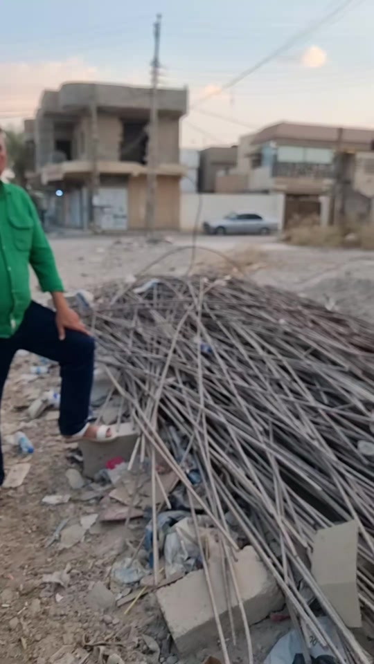 للبيع شيش تفليش اوكراني  ٤ونص طن   الموقع منطقه القادسيه  الاستفسار الاتصال على  الرقم  ***********.  للعلم بيع الكميه كامل
