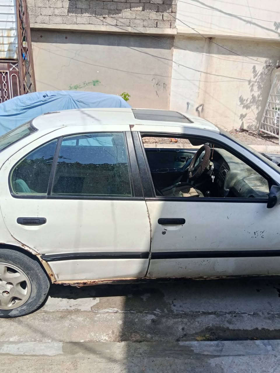سيارة نيسان بريميرة 16تسقيط سيارة للبيع مستعجل العنوان موصل حي البكر سايدن تيتنيك للتواصل هاذا رقم *********** 
***********
