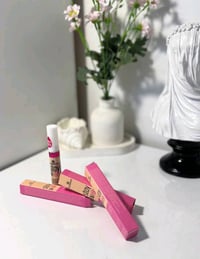 ⁨ ⁨ -يوجد توصيل لجميع العراق 🇮🇶🎀 -كونسيلر من اسينس -متوفر بـ٣  الالوان...