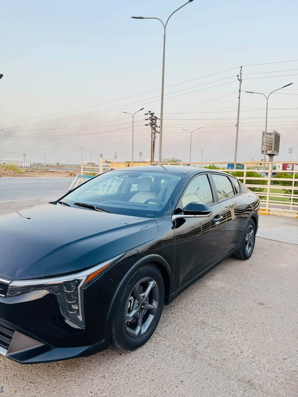 سلام عليكم للبيع
كي فور LX  2025 k4 

بيع مستعجل وسريع 

محرك : 2000 دوش مرغوب

وارد : اميركا 

ماشيه :26 الف 

مواصفات  Ex 

1_بصمة 

2_تشغيل عن بعد 

3_ بصمة ابواب 

4_ بصمة جنطه 

5_شاشه متصل حجم كبير 

6_فول قيادة ذاتيه مع تحديد مسار 

7_فول تحكم ستيرن 

8_تبريد متصل مع شاشه لمس 

9_منافذ شحن خلفية 

10_سايد بريك كهربائي 

11_مانع انزلاق 

12_نقط عمياء 

13 _ تحكم وضعيات قياده

14_رادار امامي وخلفي وجانبي 

15_فول حساسات توقف ذاتي 

16_لد امامي مع عدسات زنون 

17_كامره خلفية دقه hd 

18_ويل كب بلاد  

أرباك بس بردة فقط 

حادث السيارة باب نص صبغ وجاملق وبنيد فقط  

سيارة بغداد تحويل ثاني يوم وسعر خيالي كلش حلو 

وهاذا رقمي وبلنسبة السعر بس أتصل ويوصلك سعر لن سعر بلاش 

***********

ترهم مروس اب سيارة اقل سعر
