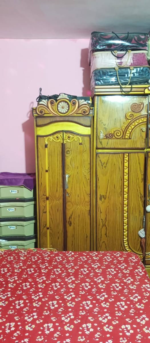 غرفة نوم • ٥ قطع • للبيع