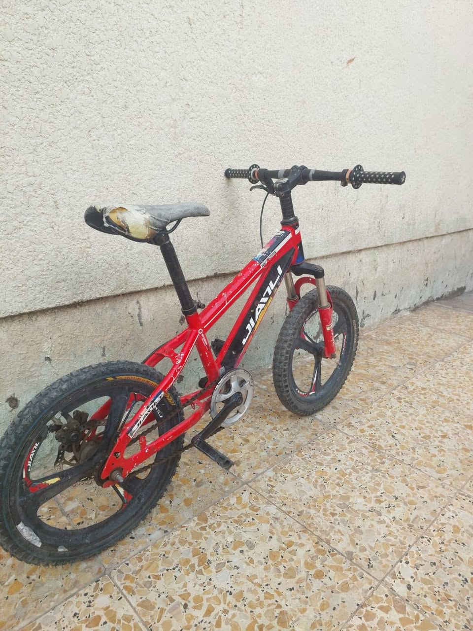 بيسكل للبيع حجم 16بيسكل نضيف مكاني قطاع 28السعر خاص الرقم ***********
