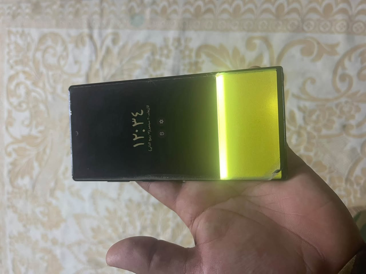 متوفر نوت 10 بلاس ما مفتوح
وكع من عندك شاشه ضربت 
ذاكره ٢٥٦
الرام ١٢
قيم والسعر اليعجبني ابيعه اله 
متواجد ديالى وبغداد 
رقمي ***********
