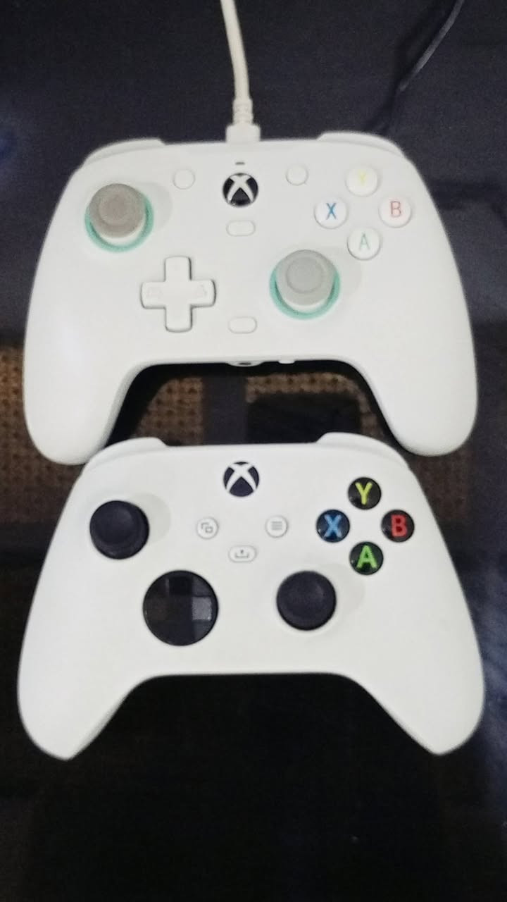 جهاز Xbox series s
جهاز جديد نادرا ما استعمله توازيت على فلوس ورايد ابيعه ويا جوستكين الاول الاصلي وكلشي مابي جديد والثاني كيم سير G7 

مع سماعات اكسبوكس الاصليه headset
series gen 2
ما يتجاوز عدد شحناتهة 8 مرات

مونيتر asus شاشه جديده مابيها اي قصور

24inch

165hz

Ips

1ms

1080

Freesync premium

Stereo speakers

هدية:
4 عدد sony 2700mA باتريات تكدك يوم كامل لعب
مع شاحنة 12v

ملاحظة ابيع شلع السعر  600 قفل
عنواني: صلاح الدين
*********** : رقم
