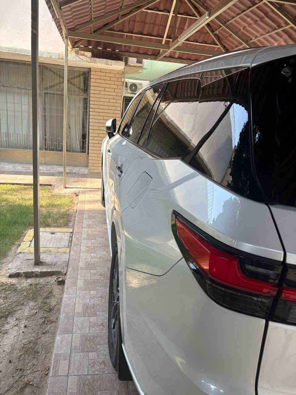 السلام عليكم اخواني الاعزاء...
عندي لكزز TX350 فول مواصفات موديل 2024 لون ابيض رقم سليمانية مكفولة كفالة عامة من الصبغ والبارد والشخوط وماشية 43 الف كيلو ومكانها بغداد - المنصور ..
بانورما ..
كشنات كهرباء ..
طوي الكشنات الخلفية كهرباء...
شحن لاسلكي..
٧ راكب...
كشنات جلد ...
صندوق كهرباء ..
رقم الشاصي 5TDAAAB64RS007505
وبصمة ابواب..
محرك 2.4 ...
وباقي المواصفات معروفة...
للتواصل على الرقم 
***********
السعر 52.000 اثنان وخمسون الف دولار...
واسف على الاطالة...
