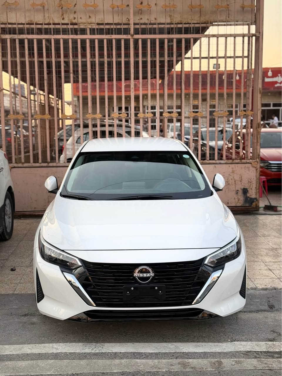نيسان سنترا SV • ٢٠٢٥ • بدون صبغ