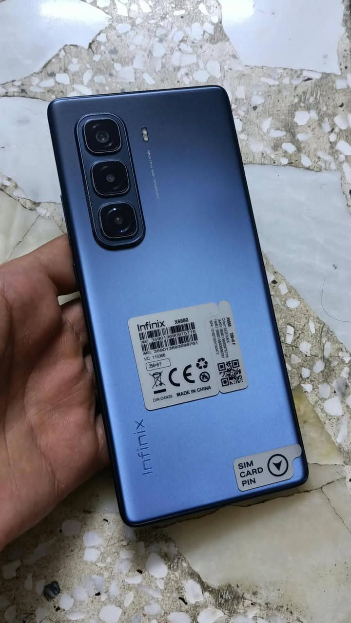 INFINX HOT 50 PRO Plus
نظافته عالية كلش مكفول من كل شيء 
مواصفاته:

الشاشة : AMOLED بحجم 6.78 ، +FHD
 المعالج : Mediatek Helio G100
الذاكرة : 256GB
الرام : 8 + 8 ( 16GB ) 
البطارية : 5000mah
خفيف الوزن 162g
الكاميرات: خلفية 50 +2+2 م.ب / امامية 8 م.ب
يشغل ببجي فريمات جيدة

سعره : 230
مكاني بغداد - مدينة الصدر 
***********
