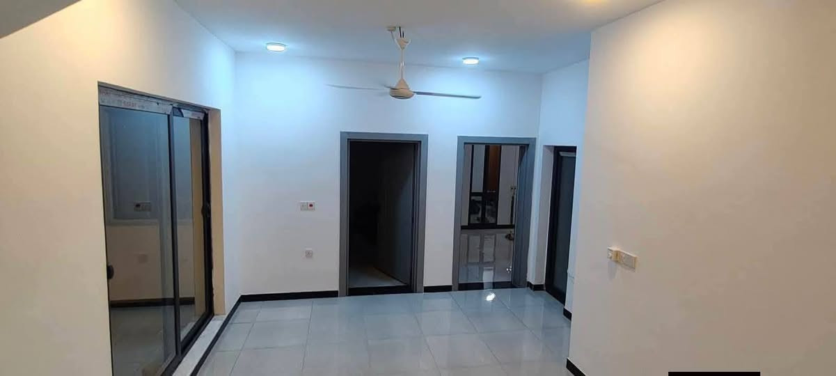 بيت🏛️ للبيع 
بمجمع الزهراء السكني 
طابو صرف 
مطلوب للعقاري 95
مساحة 200م 
بناء حديث كونكريت مسلح 
غرفتين صاله استقبال مطبخ صحيات طارمه
السعر بليد 70مع المجال 
يباع أو للمراوس 
بيت بلجتة 
للاستعلام 
***********📞
***********📞
علي الجبوري / ابو مهيمن
