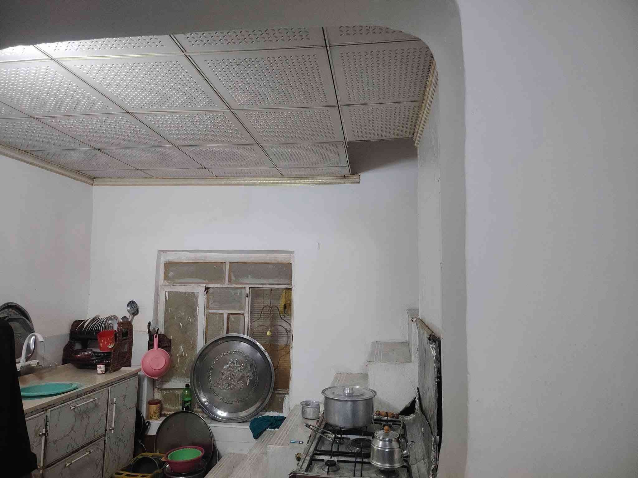 سلام عليكم بيت للبيع لمساحه لكل450،/ مضيف 3غرف حمام خارجي وداخلي لبيت هول مطبخ2، بيتونه ودرج لبيت سيراميك وصب كونكريت جاهز ما تصرف علي ربع وصاير بنهايت شارع يعني اخر بيت هوه مرتاح من كلشي لبيت جدا جبير ومناسب سعر 38 الارض زراعي سند ،مو تجاوز مكانه بين حي عرار وبين حي سكينه تابع لحي سكينه لبيت مكانه عل شارع لعام جدا راقي لمكان يناسب ابو لعائله لجبيره، ***********
