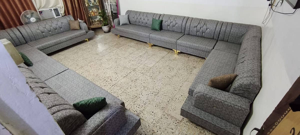 وجبته ديوانات جديده 22مقعد 14م يكفي استقبال 6ب4 وكوشات عدد 6مكان هبهب لاتصال ***********
