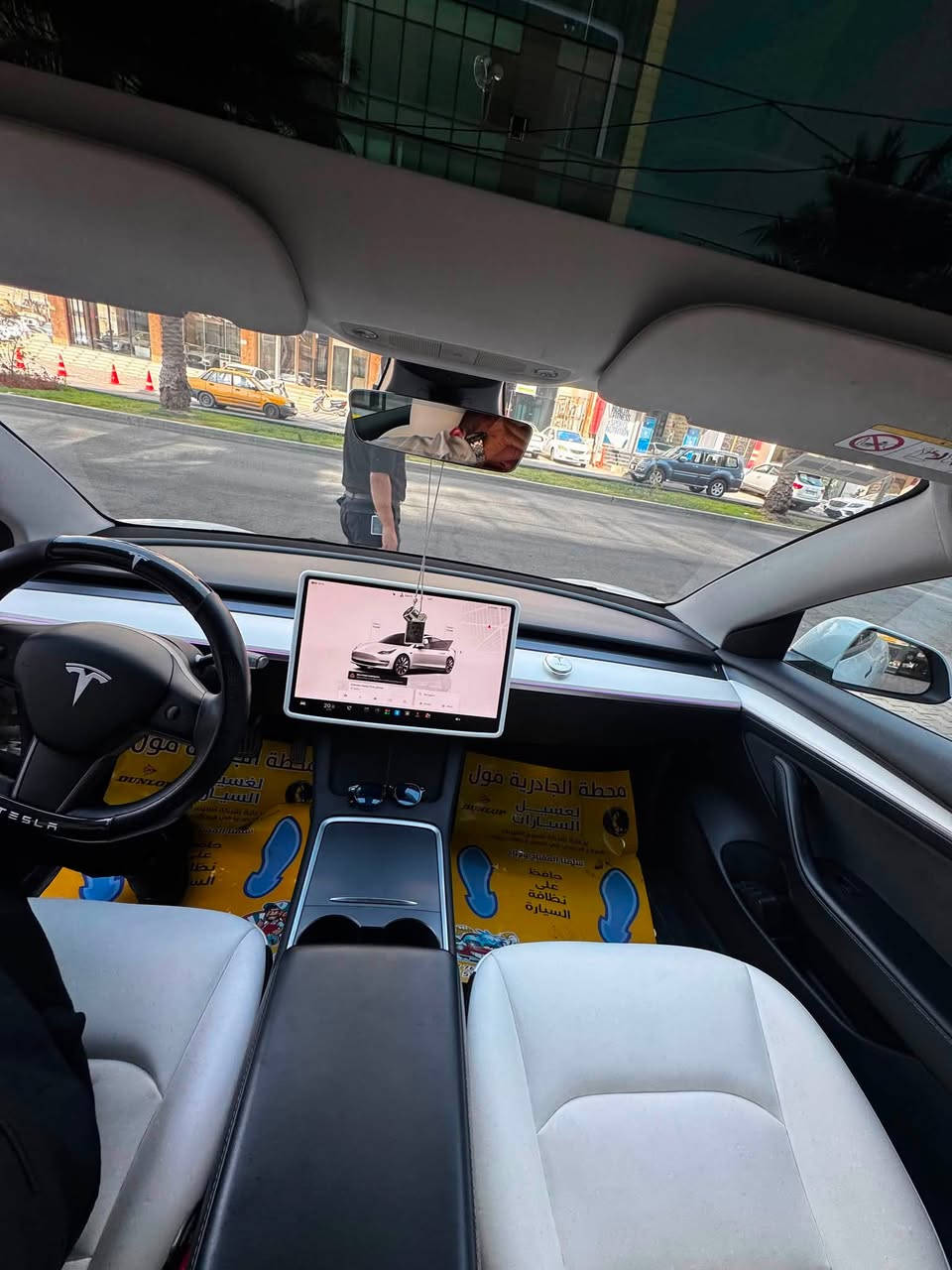 السلام عليكم
Tesla Model 3 AWD Long Range - 2022 
دبل ماطور
وارد الامارات 
ماشية 113,000 حالياً 
اونلاين - اخر تحديث و مربوطة ع التطبيق
شاحنتها الاصلية وياها 32 امبير + البورد كامل 
شاحنة سفري هم وياها 
الضرر موضح بالتقرير 
رقم سليمانية

للتواصل : ***********
