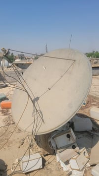 صحن ستلايت ابوالماطور حجم ١٦٥ كامل ملحقاته للبيع ٦٠ الف بغداد زعفرانيه...