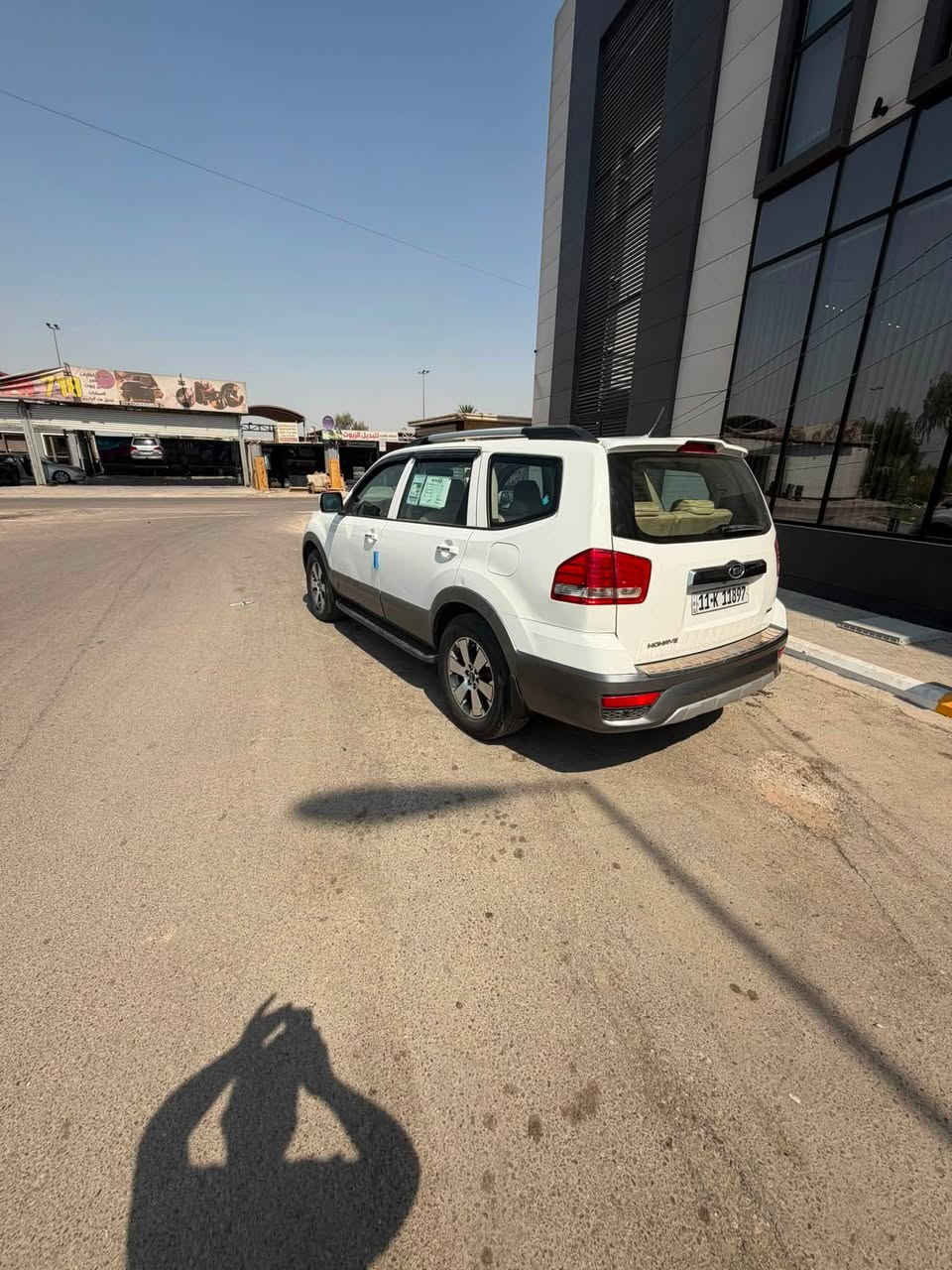 السلام عليكم عندي كيا موهافي للبيع موديل ١٩ رقم بغداد دولي جديد بسمي هزة جديد بيها صبغ بنيد وجاملغ وصبغ بل تكمة سيارة جديدة كير مكنية شرط تبريد تاير صدر امامي خلفي سيارة جاهزة ع اخير سونار السيارة مرفق اليوم سويتة مكان سيارة بغداد السعر ١٣٥ وبيها مجال موبايل *********** أو ***********
