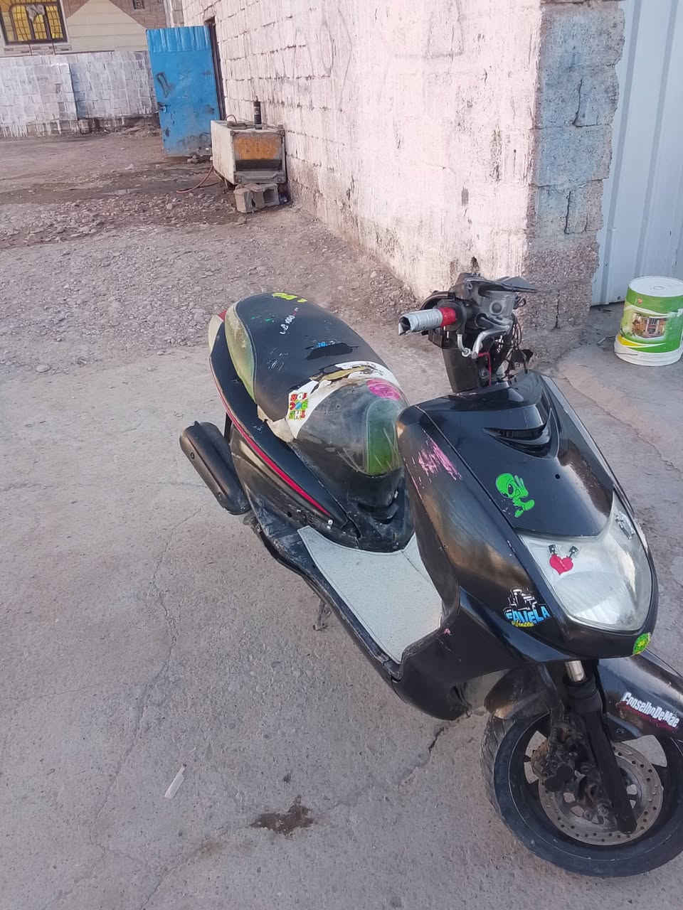 للبيع دراجه سكنس ياباني نثيه 
سعر 250وبيه مجال الشراي 
للستفسار ***********
