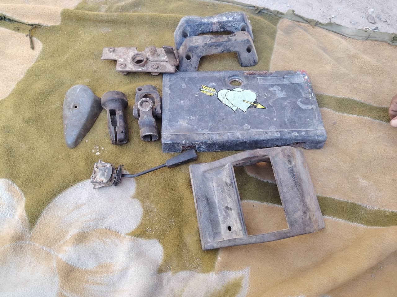 عطر سكانيا111 لبيع نضيف
مع قراض سكانيا 111 لبيع مكلف بنشر 
الاستفسار ***********
