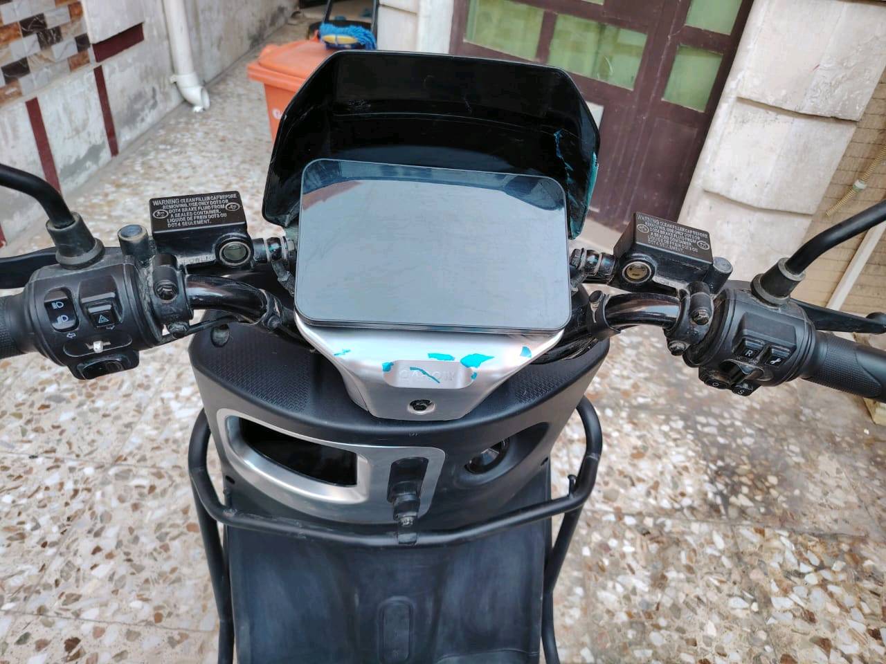 دراجة Garow HVS 318
٦ بطاريات ٣٢ امبير ما مبدلة
٤ سرعات تقفل على ١٢٠
ميزة تثبيت السرعة
ملف ١٥٠٠ واط
نظام انذار
لايتات امامي خلفي عالي ناصي
نظام بك
تاير خلفي جديد
حجم التايرات ١٣.٥
منفذ USB
مساحة تخزين كبيرة
درع حماية مع إمكانية إضافة حقيبة تخزين خلفي
ميزة فصل ذاتي للشحن بعد شحنها بشكل كامل
مقعد مريح يسع شخصين
دبل سويج
سبب البيع هو خلل مسبب اهتزار بالماشة نتيجة عدم صيانتها بشكل صحيح
السعر 65٠ الف وبيها مجال
رقمي *********** ومتوفر واتساب
