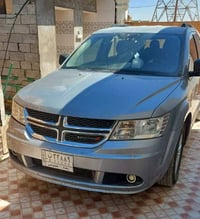 دودج جورني • محرك ٢٤٠٠ • ٧ راكب