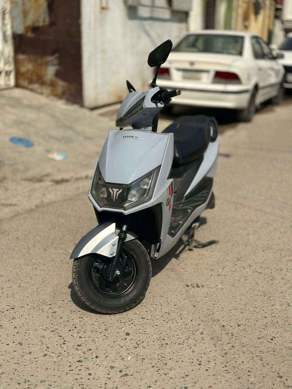 دراجه سكنس 6 بطاريات دراجه جاهزه من كلشي لايتات زنون بريكات تايرات جدد هورن اشاير كلشي كامل بدراجه ما بيها نقص ابد سعر 550 ومكانس بغداد دوره رقمي ***********
