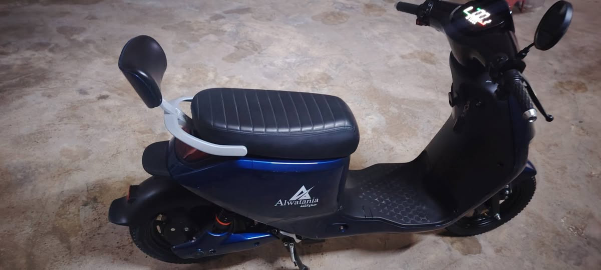 ماطور شحن جديد السعر 450  وبي مجال ***********.
***********
