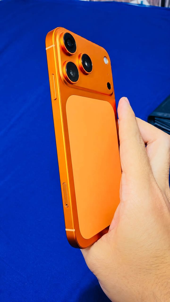 آيفون XR • ١٢٨ • بطارية ١٠٠٪