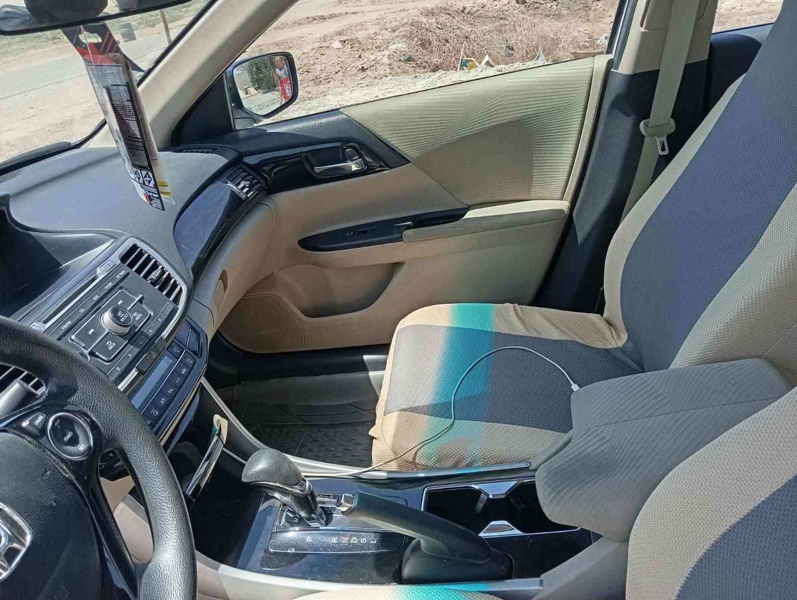 السلام عليكم
هوندا اكورد ......
رقم بغداد نكليزي #بسمي 
كير مكينة حدادية كله جديد .....
مكينة 2400....تيربو ......
سيارة ناعمة ........
مديل 2017
وارد امريكي ......المكان الديوانية #السعر118وبيهة مجال
الاتصال واني خادم***********
مامتواجد على فيس
