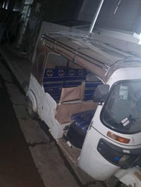 تكتك • ٢١ • وراق