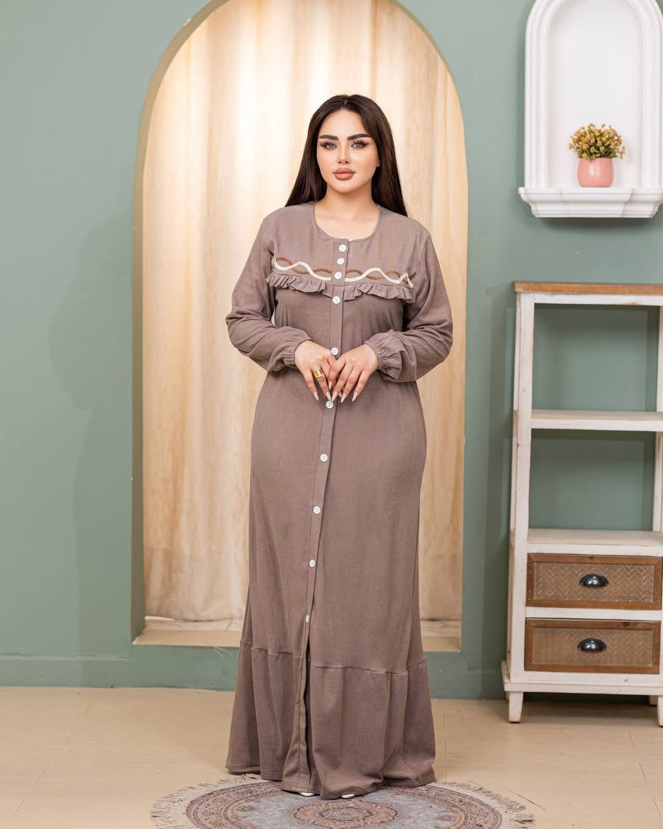 🔴جملة _جملة🔴
دشداشة رياضي خامه قطن درجه اولى 
القياسL. /XL. /2XL. 
للحجر والاستفسار مراسله الصفحه 
واتساب *********** 
عنوان بغداد، الشورجة 🏙️
