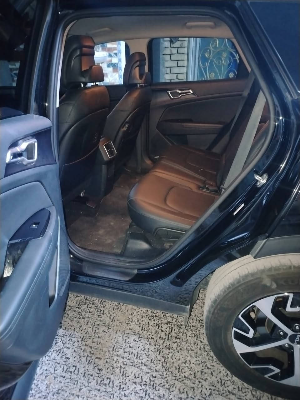 السلام عليكم سبورتج 23 أمريكي تبديل بنيد فقط فول مواصفات عدا البنرامه كش جلد ويل كروم كشن كهربائي تبريد قطعتين هواي بيه مواصفات مكينه ٢٥٠٠ مكاني ناصريه ذي مركز *********** موديل 2023 السعر 168بسمي رقم ذي قار او مراوس بسياره صالون
