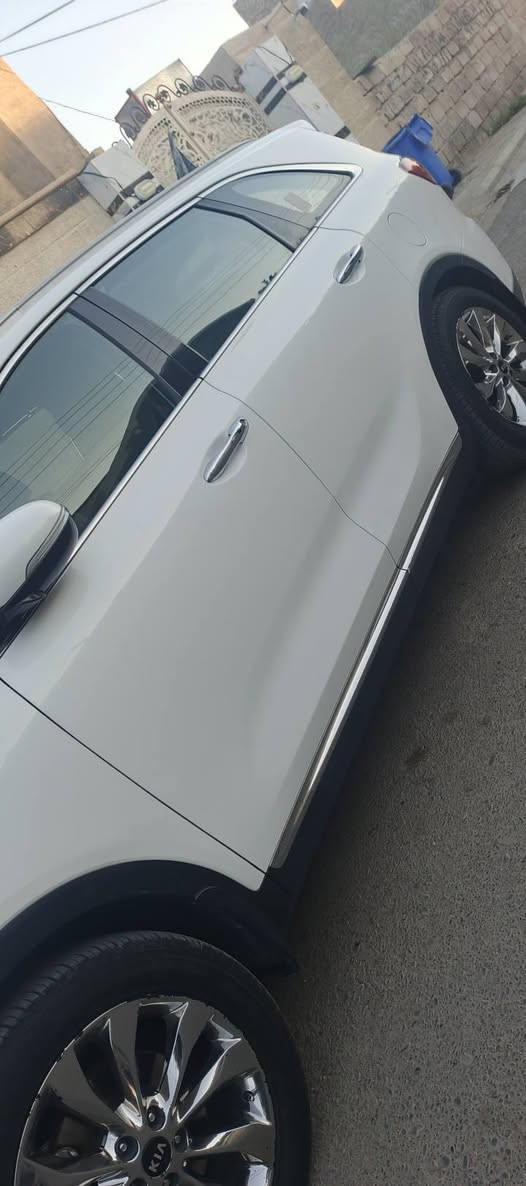 سورنتو موديل 18 رقم بغداد بأسمي  السعر 200 قفل بدون معاملة للاستفسار الاتصال عل رقم ***********
مكان السيارة صلاح الدين قضاء بلد
