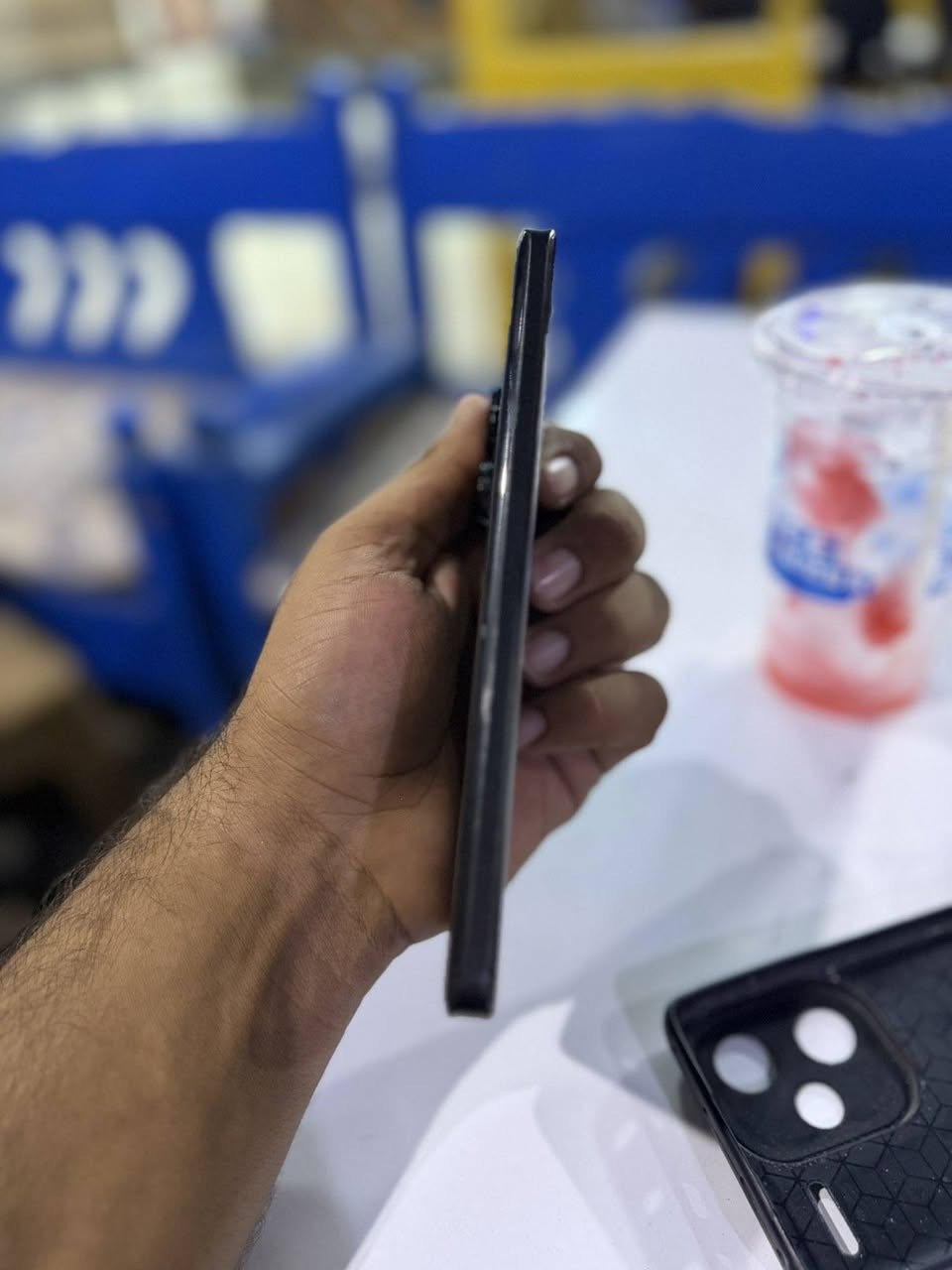 ريدمي نوت 13 برو بلاص 5g شاشه 120 هيرتز
512 كيكه 
معالج اقوه شي snap dragon
جهاز لوك 
سعره 300 بي مجال 
***********
