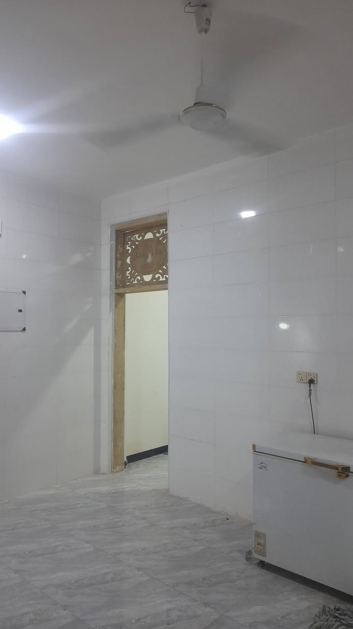 سلام عليكم البيت للبيع مساحه 130 متر طابو الزراعي سنه 25 تحويل مباشر باسم المشتريتالزيره رقم هاتف *********** السعر 77 وبي مجال شيء بسيط خدمات ماي كهرباء انترنت

