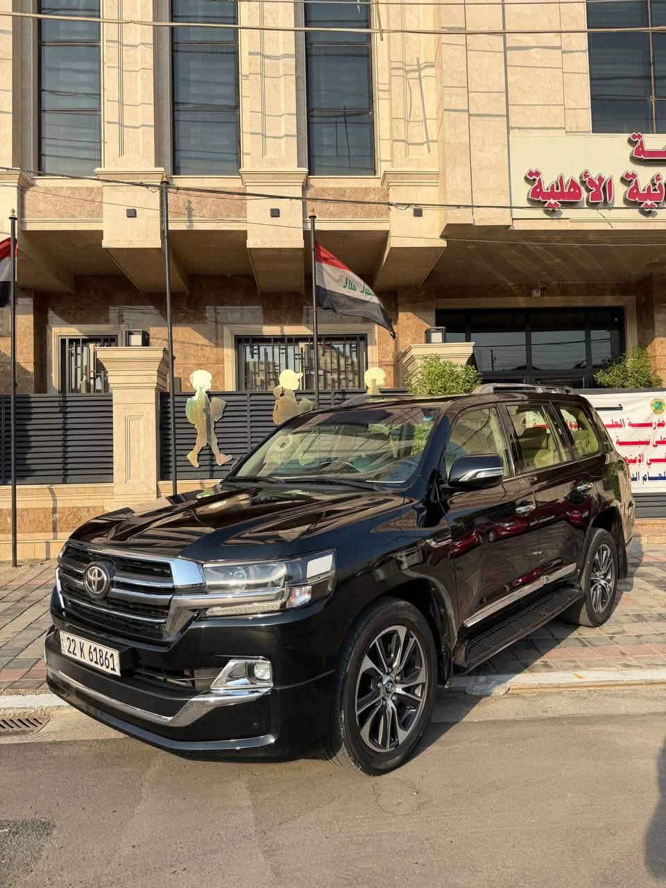 تويوتا لاندكروز 2020 كراند تورنك
رقم اربيل جديد سنوية باسمي تحويل مباشر
فول مواصفات 1/1 GXR
محرك 6 سلندر
مكفولة كفالة عامه من الصبغ ، مكانين بارد بيها فقط
ماشية 135 كيلو متر حقيقي ،
مواصفات لكزز ، مري قلاب كيجات لكزز ، شاشة جبيرة , 
ويل 20

ملاحضة ، سياره على وضع البلادي مامفتوح اي برغي بيه

السعر 47 ونص وبيها مجال

بغداد حي البنوك / ***********
