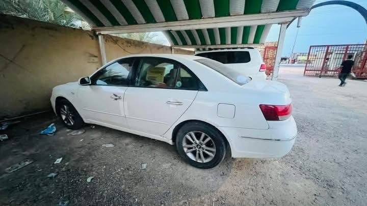 السلام عليكم سوناتا موديل 2008وارد كوري مصبوغه عام منضومه تبريد جديده وحداديه ومكينه جاهزه السياره السعر 78وبيها مجال المكان نجف حيدريه للاستفسار الاتصال على الرقم ***********

