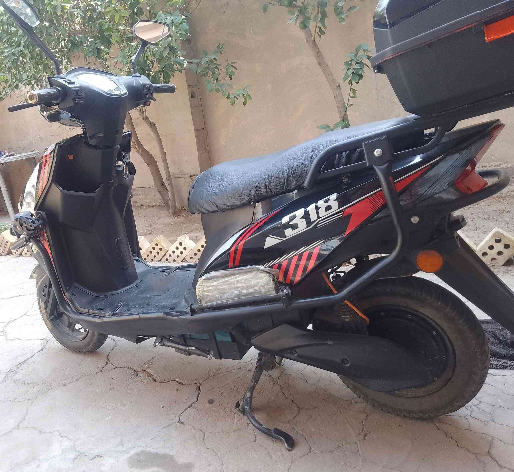 السلام عليكم
سكنس شبح مدرع 2025 
318
موطور جديد عله وضع الشركه 
بطاريات يقرن 9 وفوك 
نظام R
نظام P
بصمه تشغيل عدد 2 
موطور بعده عله وضع الشركه 
عقل و ملف كله وضع شركه 

المكان/ فلوجه حي نزال قرب جامع التقوئ 
السعر/ 700 وبي مجال حك الجيه 
الاستفسار/ ***********
