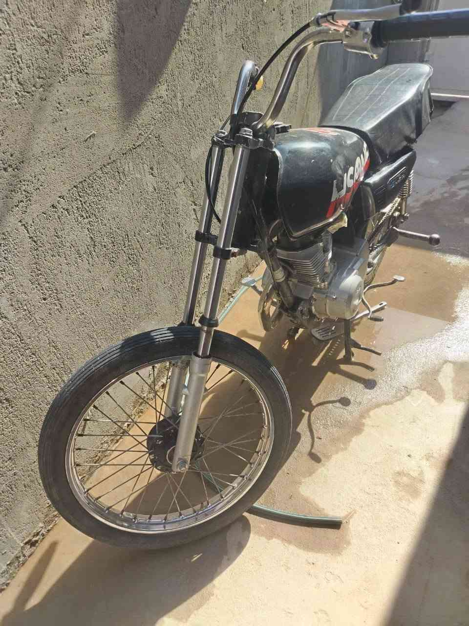 دراجه للبيع كلك المكان كربلاء السعر 300وبيعا مجال ***********
