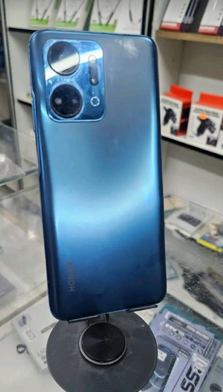 HONOR X7a
كاميرا خلفيه شغال مابي قطره عيب ✔️
كاميره اماميه شغال مابي قطره عيب✔️
بصمه وجها شغال مابي قطره عيب✔️
بصمه اصبعه شغال مابي قطره عيب✔️
سماعه داخليه شغال مابي قطره عيب✔️
سماعه خارجيه شغال مابي قطره عيب✔️
ذاكره (128) رام 4x4 يعني رام 8✔️
حجم البطاريه 6000 انسه شي اسمه بطاريه ضعيف ✔️

اخوان جهاز مال بيت الله وكيلك كلش نضيف بس الضهر بي خط كسر كلش صغير حتا ميبين جهاز كبس مامفتوح جهاز كلش حلو سعر (110)وبي مجال اتصال ***********
