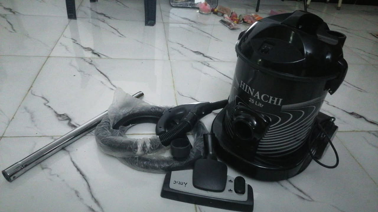 السلام عليكم اغراض منزليه للبيع التخم 200 والمكسنه الكهربائية جديد من المحل الكنتور وربي 150  والمكينه هم جديد مره واحد خيطات بيها ب150 رقم الهاتف***********
