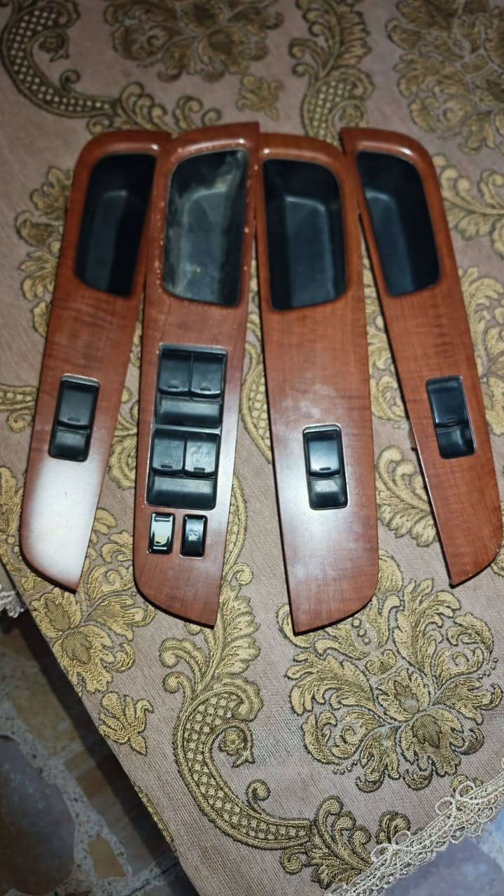 السلام عليكم تخم كفرات صاج بلادي مع الدكم والسيطره جام سائق كامل جيب وشد 
العنوان بغداد البنوك 
***********
