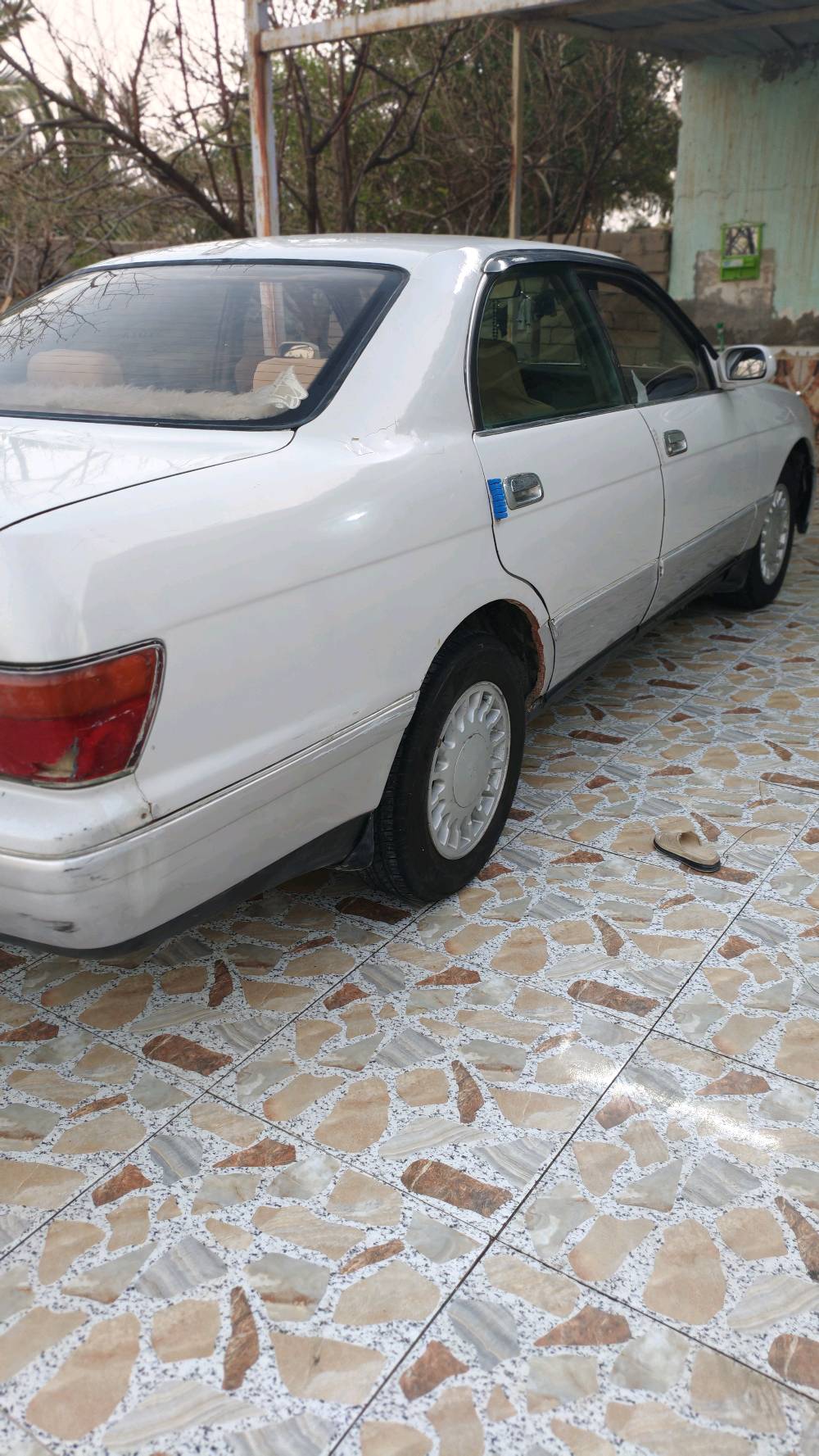 سلام عليكم سيارة بطة منفصل مديل 95  لبيع سيارة نضيفة بس رادلة شوي ترتيبات سيارة بية تبيريد عطلان. سيارة نضيفة مكينة خير من الله سعر 40وبية مجال  مكان  بصرةكرنة حاب يستفسر أكثر موجود واتساب وبالخدمة  
+964 773 361 0698