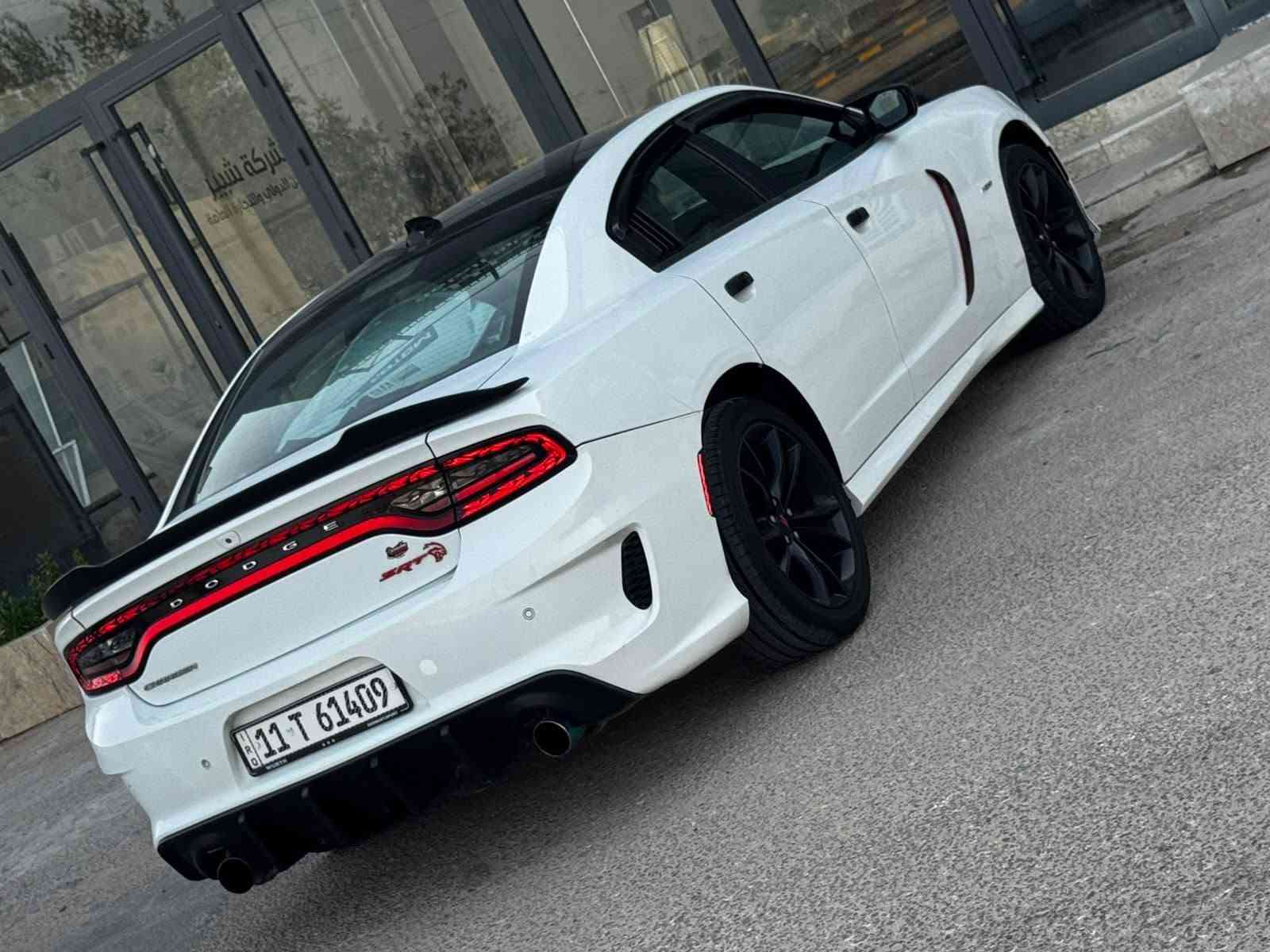Dodge Charger Hemi R/T  2016 دوج جارجر هيمي
ضررها جانبي بسيط. صبغ ٣ قطع 
لغد شاصي مكفول 
محرك و الكير مكفول شرط الفحص
المواصفات  : 
- محرك 5,700
- شاشة وسائط كبيرة 
- كاميرا خلفية دوارة
- كشنات تدفئه
- شفتات ستيرن تبترونك 
- مري قلاب + حساس للضوء العالي 
- بصمة تشغيل + بصمة ابواب
- تشغيل عن بعد
- منظومة زينون 
- مود Sport
- ويل حجم 20 و تخم تاير جديد

جاهزه السياره متحتاج اي صرف
السعر 160ورقه 
‏‪***********‬‏
