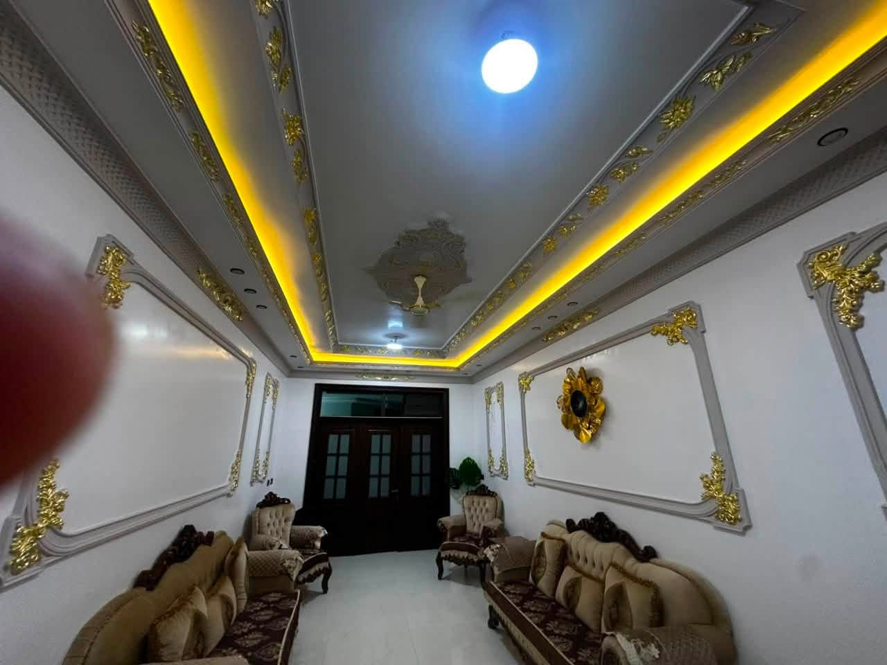 🏠 للبيع — منزل مميز
📍 الموقع: البنوك / الشارع المقابل مستشفى البنوك
🏗️ سنة البناء: 2026
🛏️ 3 غرف نوم
📐 المساحة: 240 م²
📏 الواجهة: 8 م
📏 النزال: 30 م

📞 للاستفسار والحجز
المحامي برع المحمداوي
‭***********‬
مهدي انور المحمداوي
***********
🏢 مكتب السند للعقار والاستشارات القانونية

