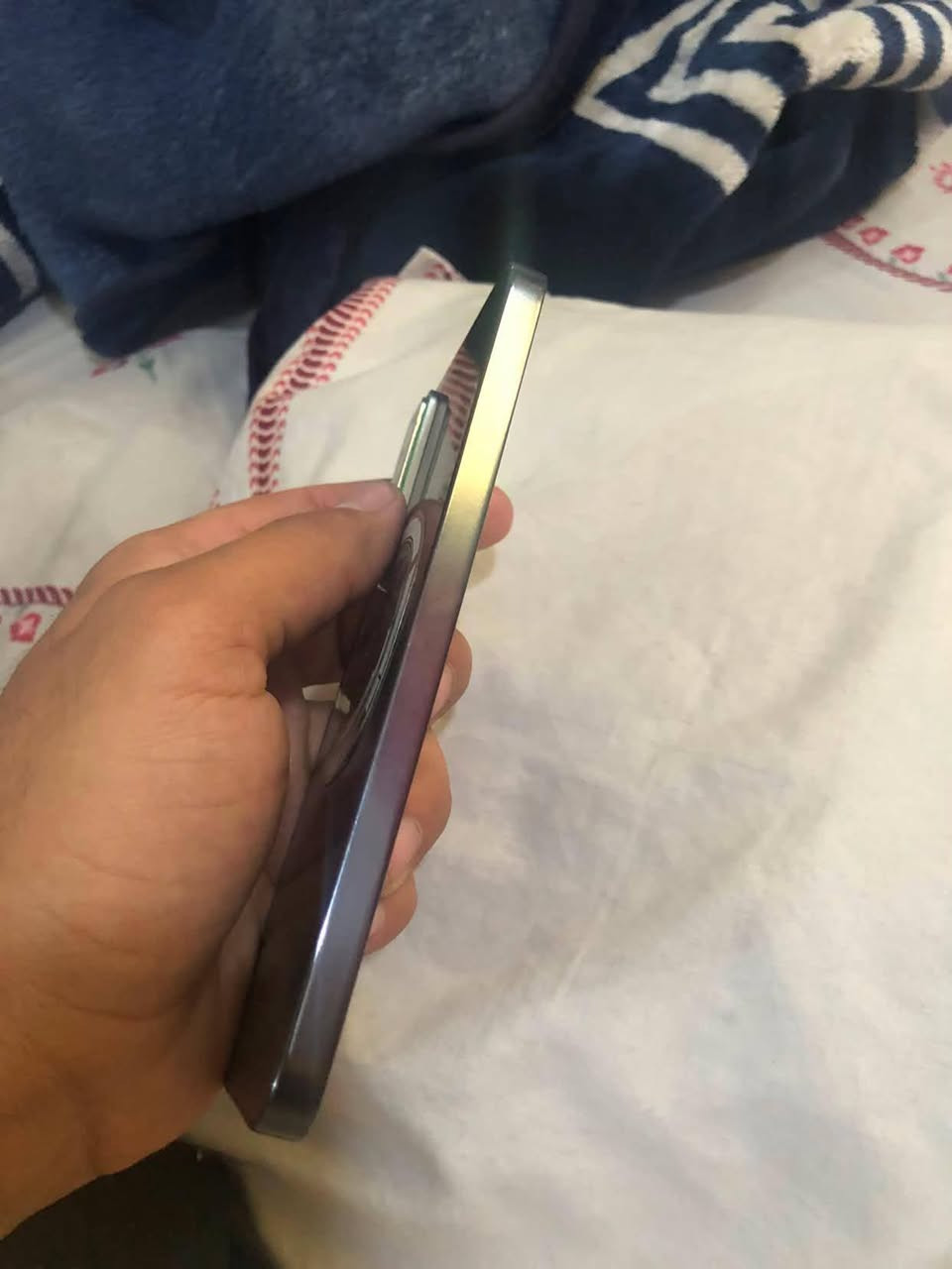 جهاز GT30 PRO للبيع
كامل الملحقات شاحن سماعه فريز والكراتين الاصليات مال الشركة
ذاكره 256عشوائيه12
السعر 325 نضافه 90

مكاني بغداد المعامل

***********
