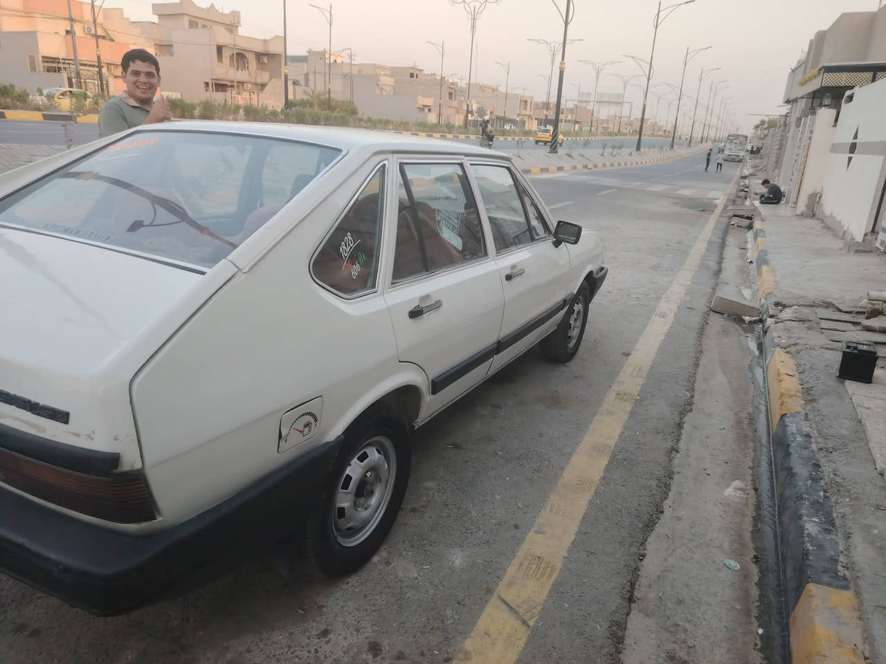 سياره للبيع برازيلي موديل ٨٨ اب شرط من الدعاميه الدعاميه نينوى السعر ٢٥ وبيها مجال الاستفسار على الرقم *********** وكورك ***********
