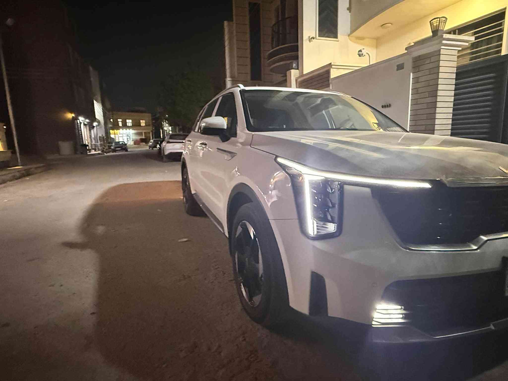 سورنتو ٢٠٢٤ • ٦ سلندر • بصمه